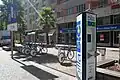 Estación del servicio de bicletas Pillabici en la calle en 2010