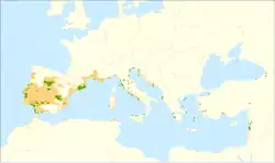 alt=Distribución del pino piñonero. : Distribución nativa. :✖ Población aislada. :▲ Introducido y naturalizado.
