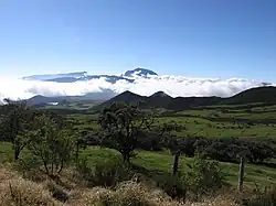 El pitón de las Nieves visto desde la Llanura de las Cafres