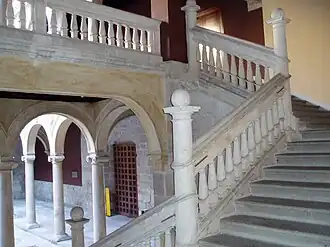 Escalera del palacio.