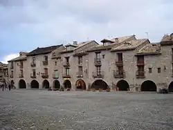 Plaza mayor de Aínsa.