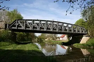 Puente ferroviario de Pannes.
