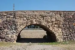 Detalle de uno de los arcos.