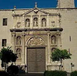 Portada del convento