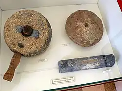 Útiles de la minería de época romana. Museo Arqueológico de La Unión.