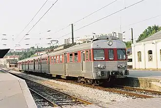 Serie 2058 en la estación de Coimbra-B.