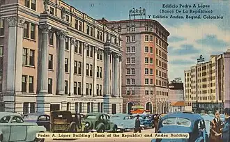 Postal de los años 1940 con el Edificio Pedro A. López