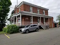 presbiterio de Sainte-Thècle.