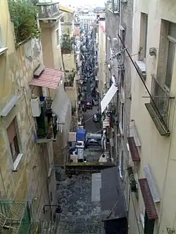 Quartieri spagnoli desde el Corso Vittorio Emanuele