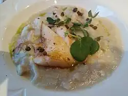 Quiaude hecho con fletán negro.