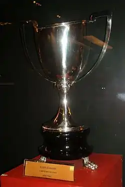 Trofeo exhibido en el museo del Atlético de Madrid.
