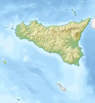 Isla de Strombolicchio ubicada en Sicilia