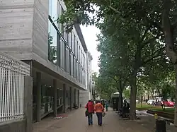 Remodelación de República con ampliación peatonal