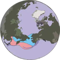 Área de distribución en verano (azul) y distribución máxima (rosa)