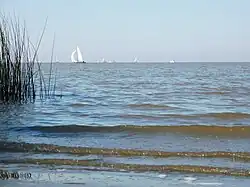 Vista del estuario del Río de la Plata, foto tomada al norte de la Ciudad de Buenos Aires.