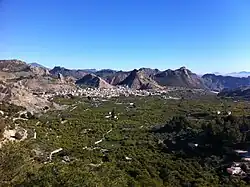 Ricote (Región de Murcia), un pueblo blanco entre el verde de la huerta (Valle de Ricote) y el gris de la sierra (Sierra de Ricote y la Navela).