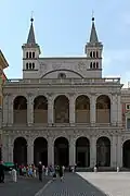 Logia de las bendiciones de la archibasílica de San Juan de Letrán, en Roma.