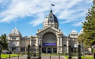 Palacio Real de Exposiciones de Melbourne, construido en 1879-1880 (clásico libre), declarado Patrimonio de la Humanidad