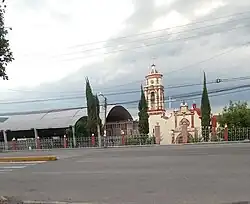 Iglesia de la entrada principal del municipio de Izúcar de Matamoros.