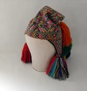 Chullo en el Museo Fundación del Folclore del Peloponeso, Nauplia.