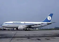 Airbus A310 de Sabena en el aeropuerto de París-Charles de Gaulle (1985)