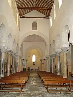 Nave central.