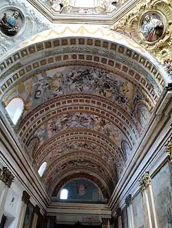 Bóveda de cañón de la nave