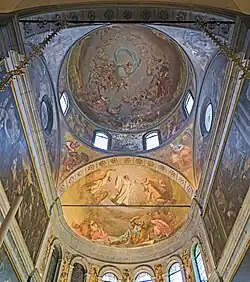 La cúpula y el ábside Había decorado por Pordenone en 1528.