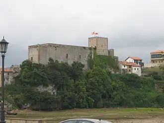 Castillo del Duque de Estrada en San Vicente de la Barquera.