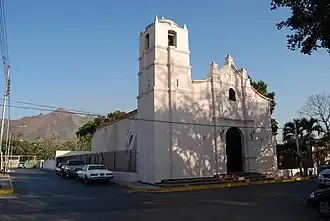 Iglesia del Pueblo de San Diego frente a la plaza Bolívar