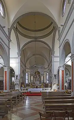 El altar.