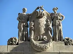 Estatuas de la fachada