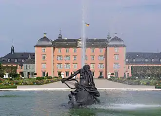 Palacio de Schwetzingen, reconstruido a partir de 1715 como residencia de verano de los príncipes electores del Palatinado Carlos Felipe y Carlos Teodoro.