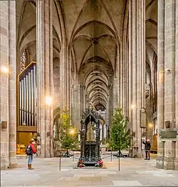 Interior de la iglesia
