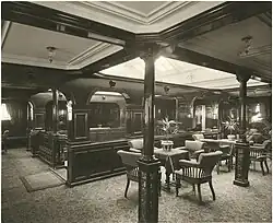 Salón general de segunda clase.