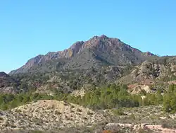 Sierra del Molino desde el embalse de Alfonso XIII (cara SE)