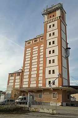Silo de Segovia, situado en Las Serillas