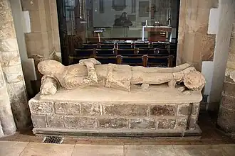 Efigie de Sir Thomas Haslerton, un caballero de finales del siglo&nbsp;XIV