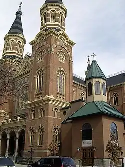 Iglesia de Santa María (1875) por el arquitecto Peter Dederichs en Greektown