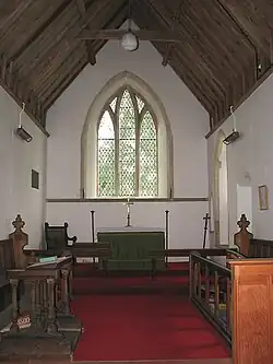 Ventana lanceolada triple, c. 1300, en la iglesia de San Andrés, Attlebridge, Norfolk, Inglaterra