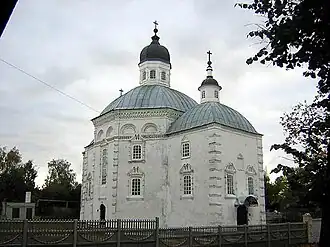 Catedral de Starodub (1678, reconstruida en 1744)