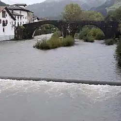 Puente sobre el Bidasoa