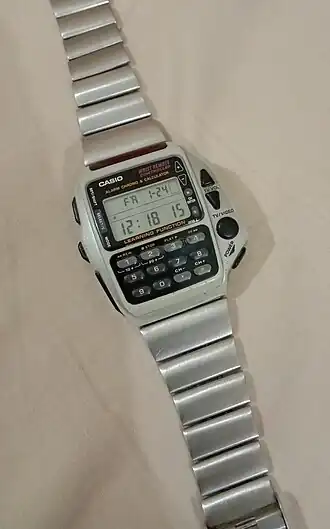 Reloj calculadora Casio CMD-40, con un mando a distancia integrado