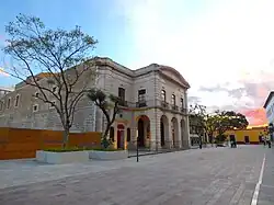 Teatro Morelos (1883-1885), auspició la Convención Revolucionaria de 1914.