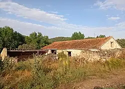 Tenada de Covatillas, es el único edificio todavía en uso y el edificio mejor conservado