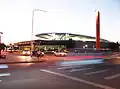 Terminal de Ómnibus al atardecer, desde la esquina de avenida Roca y Chacabuco