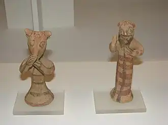 Algunas de las figurillas de terracota procedentes de Amatunte (600-480&nbsp;a.&nbsp;C.)