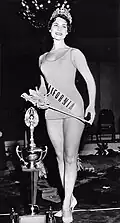 Miss EE.&nbsp;UU. 1959 Terry Huntingdon, quien compitió como Miss California USA