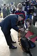 La familia Lee con Lex después de la ceremonia de adopción