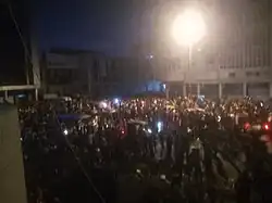 Calles llenas de manifestantes en Bagdad.